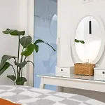 Modern 4 Bedroom Haven Sleeps 10 Apartment Lisbon