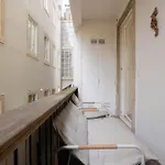 Modern 4 Bedroom Haven Sleeps 10 Lisbon