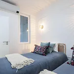 Apartment Modern 4 Bedroom Haven Sleeps 10 Lissabon