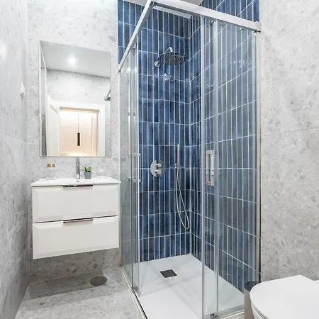 Modern Central Haven 4 Bedroom Sleeps 10 Wac