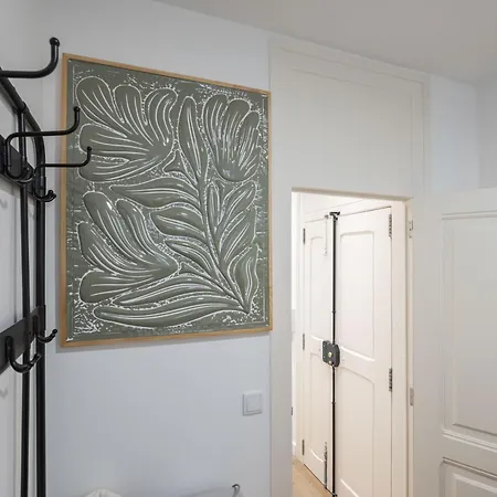 Modern Central Haven 4 Bedroom Sleeps 10 Wac Lisboa